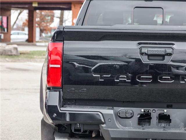 2026 Toyota Tacoma Hybrid Base (Stk: T9784) in Welland - Image 10 of 28