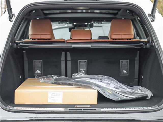 2026 Toyota Crown Signia Limited (Stk: T9804) in Welland - Image 7 of 28