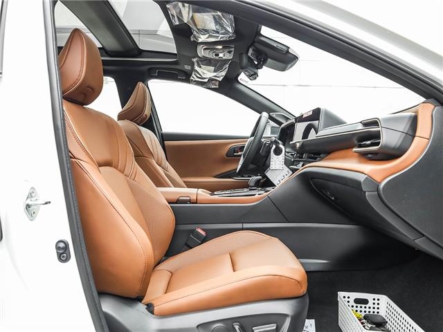 2026 Toyota Crown Signia Limited (Stk: T9804) in Welland - Image 15 of 28