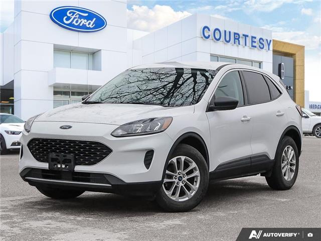 2022 Ford Escape SE (Stk: P6613) in London - Image 1 of 26