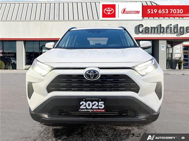 2025 Toyota RAV4 XLE (Stk: P0065700) in Cambridge - Image 2 of 25