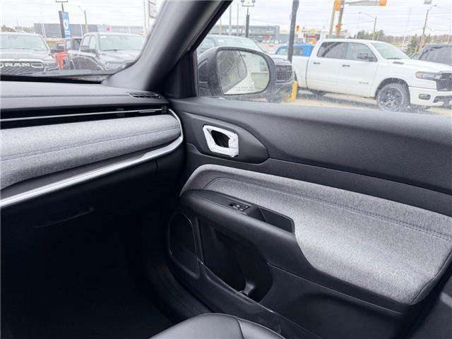 2026 Jeep Compass North (Stk: M23179) in Newmarket - Image 12 of 21