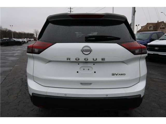 2024 Nissan Rogue SV Moonroof (Stk: PR35622A) in Windsor - Image 5 of 30