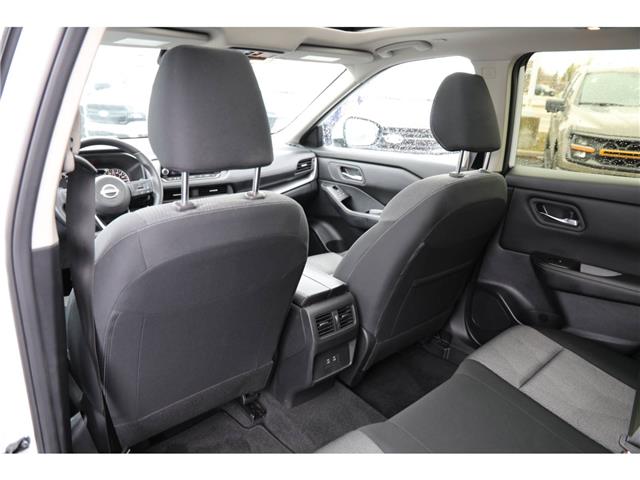 2024 Nissan Rogue SV Moonroof (Stk: PR35622A) in Windsor - Image 14 of 30