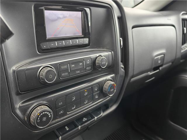 2015 Chevrolet Silverado 2500HD WT in Ottawa - Image 4 of 9
