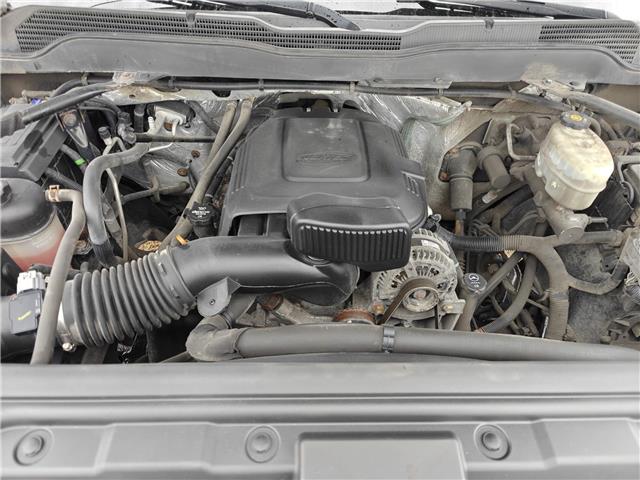 2015 Chevrolet Silverado 2500HD WT in Ottawa - Image 5 of 9
