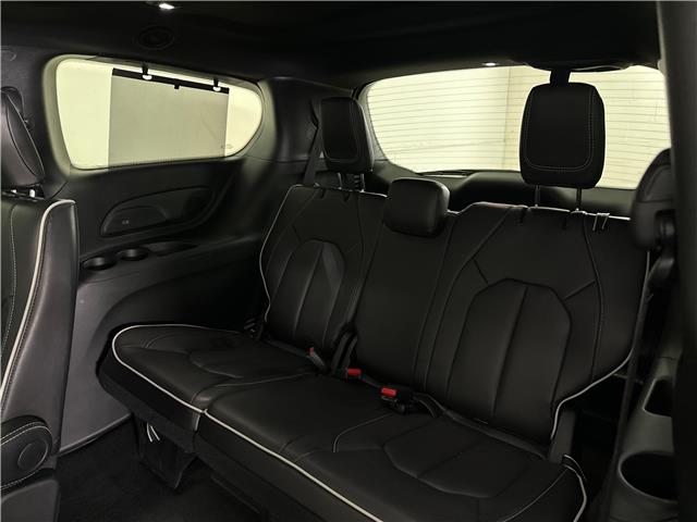 2024 Chrysler Pacifica Limited (Stk: 43812J) in Belleville - Image 7 of 35