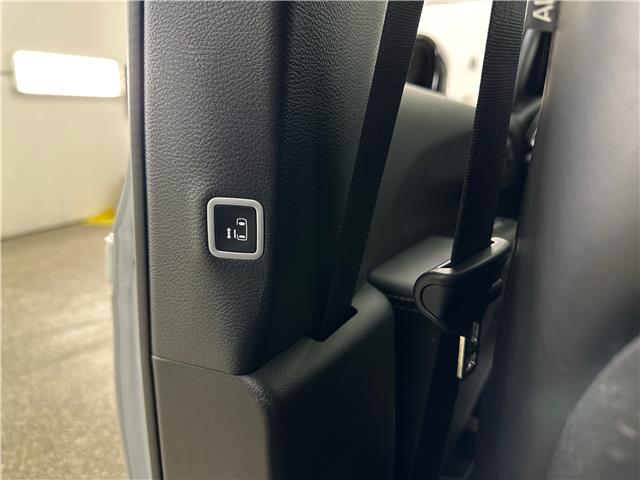 2024 Chrysler Pacifica Limited (Stk: 43812J) in Belleville - Image 10 of 35