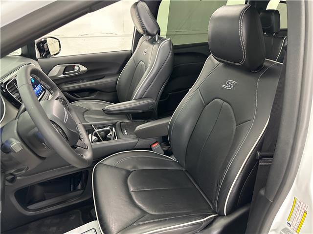 2024 Chrysler Pacifica Limited (Stk: 43812J) in Belleville - Image 16 of 35