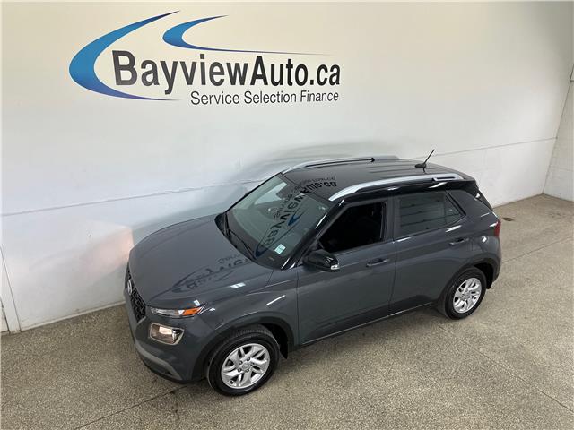 2023 Hyundai Venue Preferred w/Two-Tone (Stk: 43747J) in Belleville - Image 1 of 28