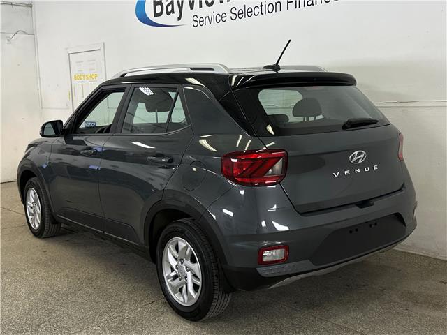 2023 Hyundai Venue Preferred w/Two-Tone (Stk: 43747J) in Belleville - Image 5 of 28