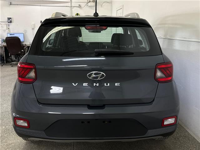 2023 Hyundai Venue Preferred w/Two-Tone (Stk: 43747J) in Belleville - Image 6 of 28