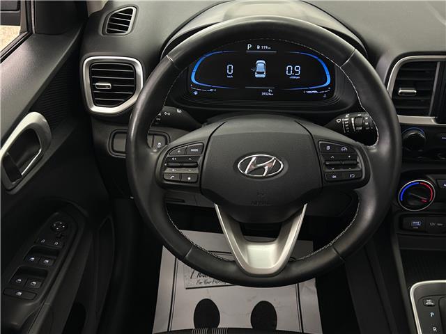 2023 Hyundai Venue Preferred w/Two-Tone (Stk: 43747J) in Belleville - Image 10 of 28