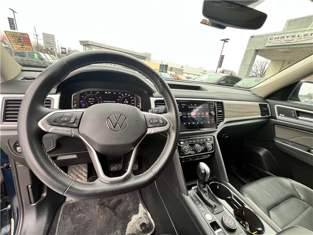 2022 Volkswagen Atlas 2.0 TSI Highline (Stk: 22-925M) in Sarnia - Image 12 of 27