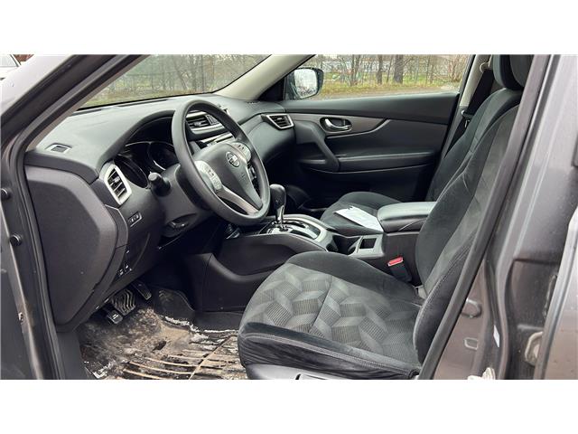 2016 Nissan Rogue S (Stk: 27676) in London - Image 9 of 10