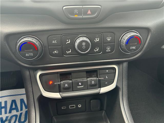 2022 GMC Terrain SLE (Stk: 154081) in London - Image 10 of 17