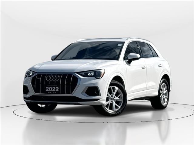 2022 Audi Q3 40 Progressiv (Stk: 25101631A) in Markham - Image 1 of 14