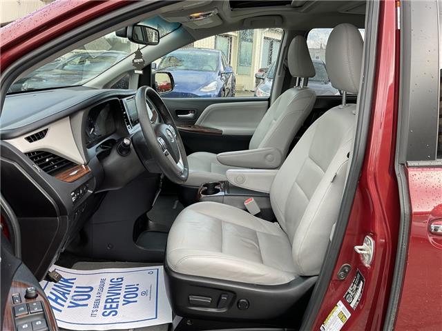 2015 Toyota Sienna  (Stk: 4881) in KITCHENER - Image 9 of 33