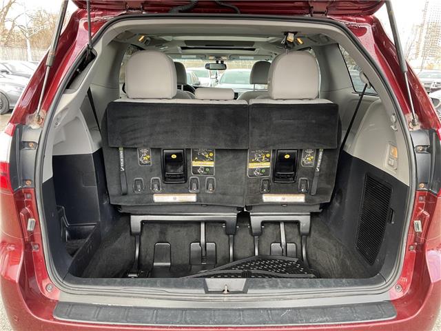 2015 Toyota Sienna  (Stk: 4881) in KITCHENER - Image 13 of 33