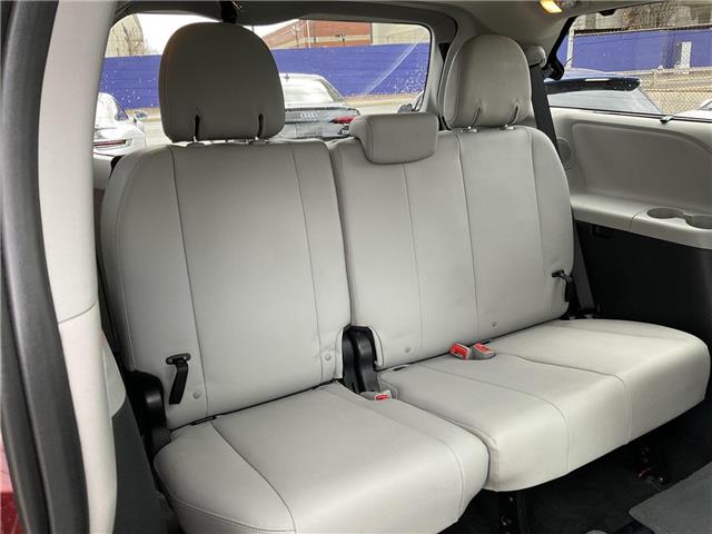 2015 Toyota Sienna  (Stk: 4881) in KITCHENER - Image 15 of 33