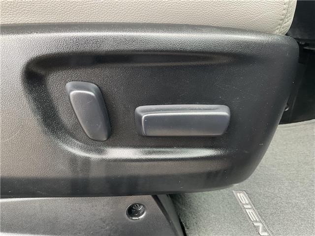 2015 Toyota Sienna  (Stk: 4881) in KITCHENER - Image 18 of 33