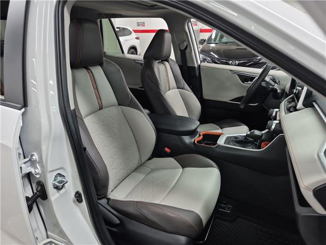 2025 Toyota RAV4 Trail (Stk: 10120369AA) in Markham - Image 34 of 35