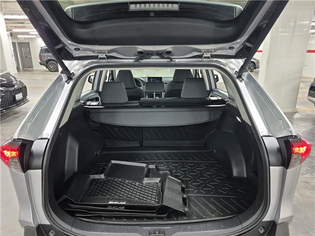 2025 Toyota RAV4 XLE (Stk: 10U6569) in Markham - Image 31 of 34