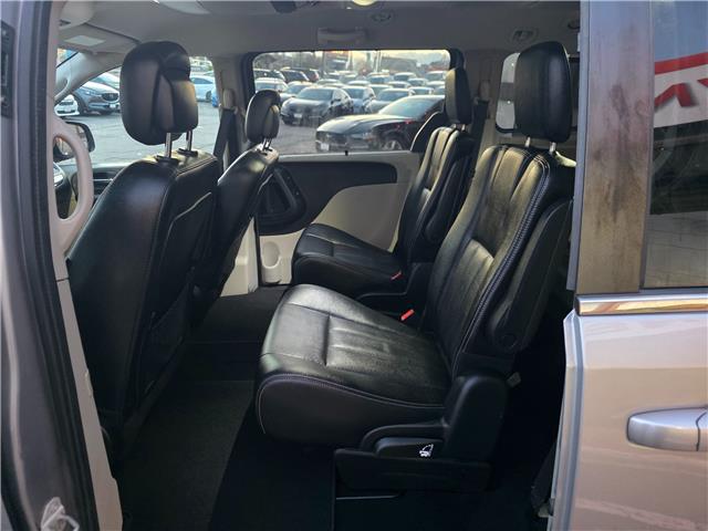 2017 Dodge Grand Caravan Crew (Stk: 2602062) in Waterloo - Image 20 of 29