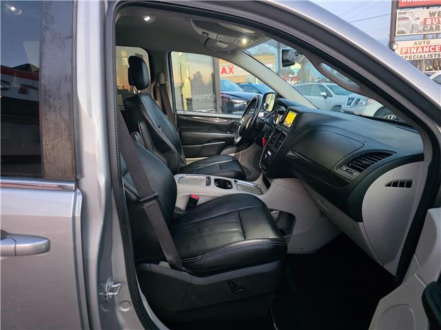 2017 Dodge Grand Caravan Crew (Stk: 2602062) in Waterloo - Image 29 of 29