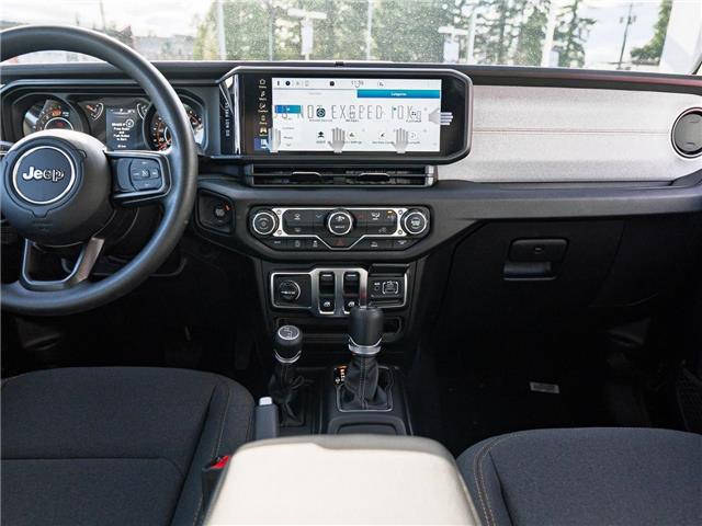 2026 Jeep Wrangler Sport (Stk: T227630) in Surrey - Image 13 of 21
