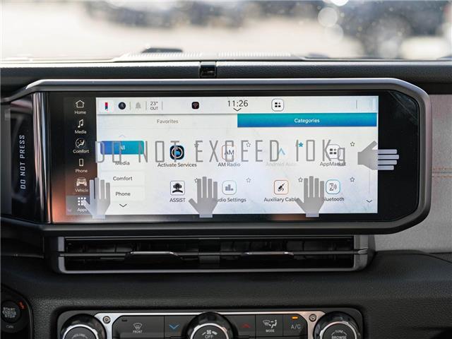 2026 Jeep Wrangler Sport (Stk: T227630) in Surrey - Image 14 of 21