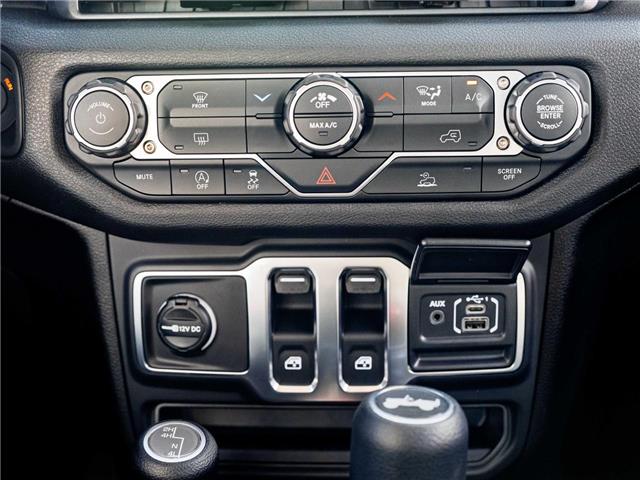 2026 Jeep Wrangler Sport (Stk: T227630) in Surrey - Image 15 of 21