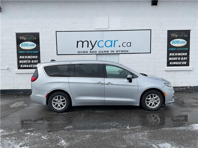 2023 Chrysler Pacifica Touring-L (Stk: 260233) in North Bay - Image 2 of 20