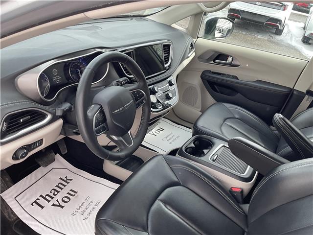2023 Chrysler Pacifica Touring-L (Stk: 260233) in North Bay - Image 6 of 20