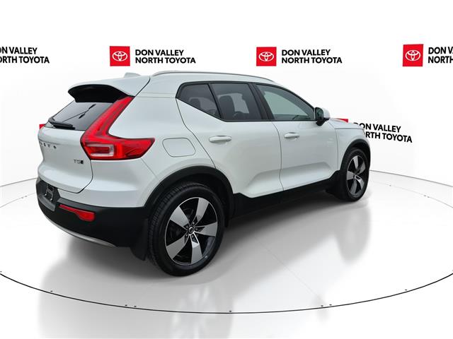 2022 Volvo XC40 T5 Momentum (Stk: 10120526A) in Markham - Image 8 of 34