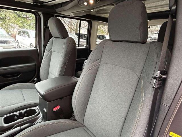 2026 Jeep Wrangler Sport (Stk: 26-0064) in Toronto - Image 7 of 18