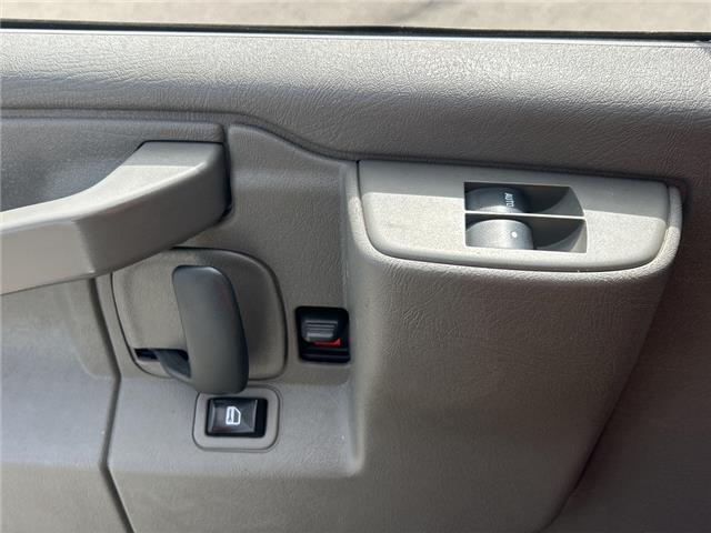 2019 Chevrolet Express 2500 Work Van (Stk: U4077) in St. Catharines - Image 14 of 17