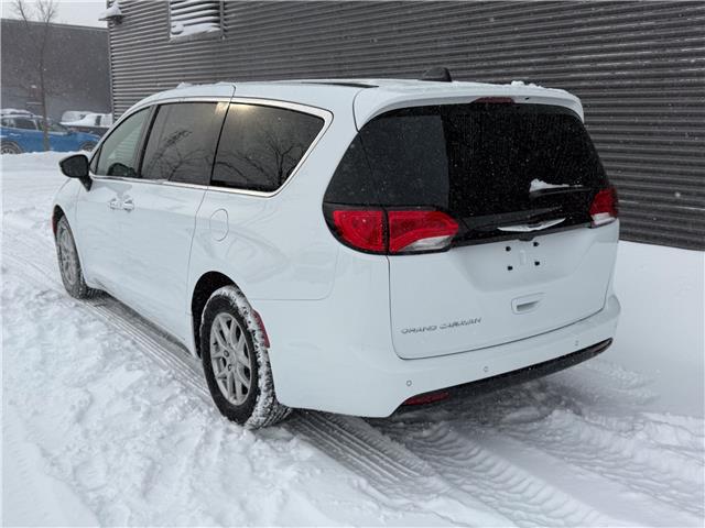 2025 Chrysler Grand Caravan SXT (Stk: 25594D) in London - Image 4 of 26