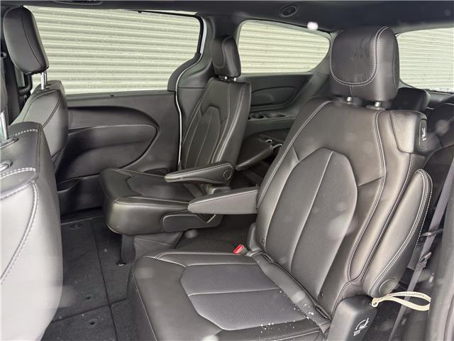 2025 Chrysler Grand Caravan SXT (Stk: 25594D) in London - Image 11 of 26