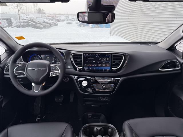 2025 Chrysler Grand Caravan SXT (Stk: 25594D) in London - Image 14 of 26