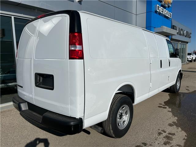 2026 Chevrolet Express 2500 Work Van (Stk: 26136) in Moosomin - Image 5 of 10