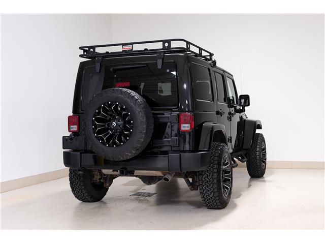 2017 Jeep Wrangler Unlimited Sahara (Stk: ARUC979) in Calgary - Image 5 of 28