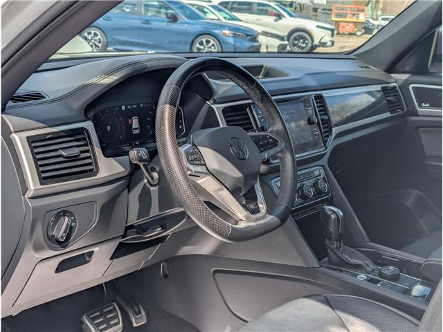 2023 Volkswagen Atlas Cross Sport 3.6 FSI Highline (Stk: WN26371A) in Welland - Image 16 of 33