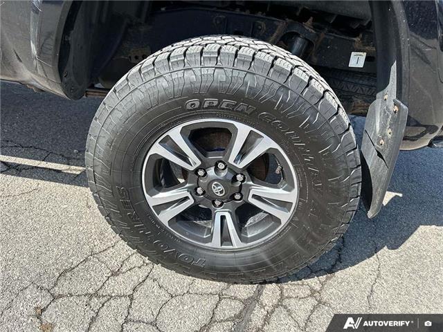 2017 Toyota Tacoma SR5 (Stk: A0H2755) in Hamilton - Image 6 of 20