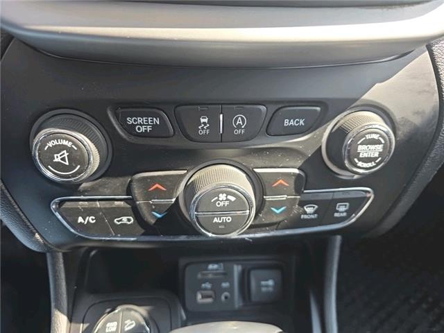 2018 Jeep Cherokee Trailhawk (Stk: ZTHL) in Sudbury - Image 13 of 17 2018 Jeep Cherokee Trailhawk (Stk: ZTHL) in Sudbury - Image 13 of 17