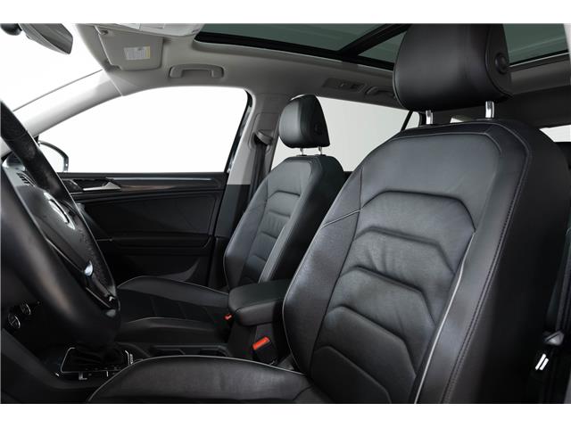 2018 Volkswagen Tiguan Highline (Stk: AR0673A) in Calgary - Image 11 of 29