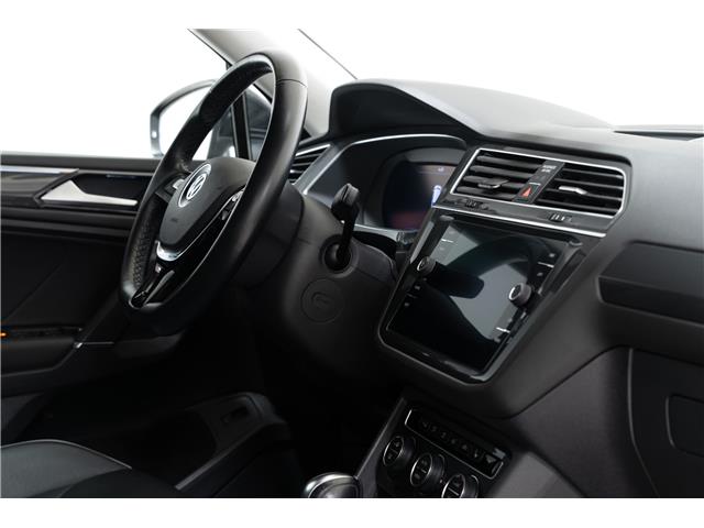 2018 Volkswagen Tiguan Highline (Stk: AR0673A) in Calgary - Image 20 of 29