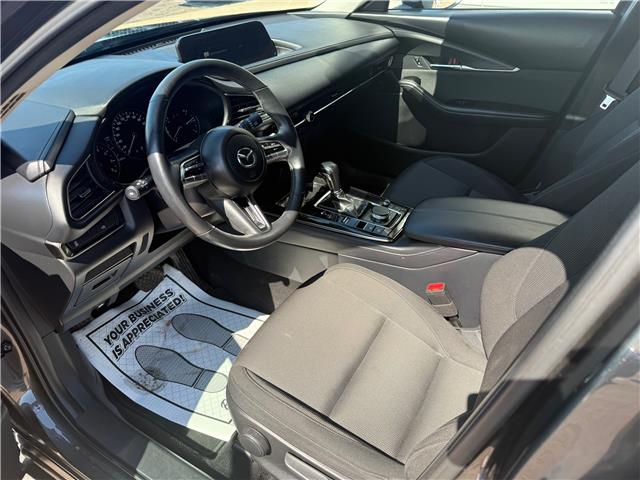 2022 Mazda CX-30 GS (Stk: 24798) in Pembroke - Image 18 of 24