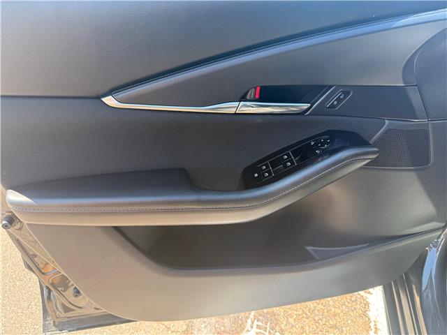 2022 Mazda CX-30 GS (Stk: 24798) in Pembroke - Image 19 of 24