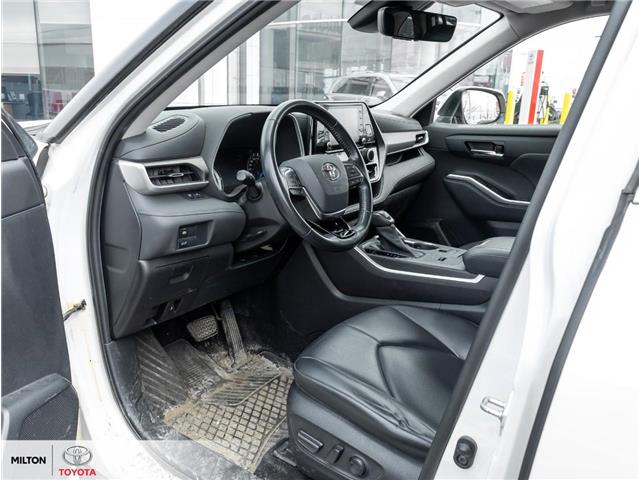 2021 Toyota Highlander Hybrid XLE (Stk: 527928) in Milton - Image 8 of 26